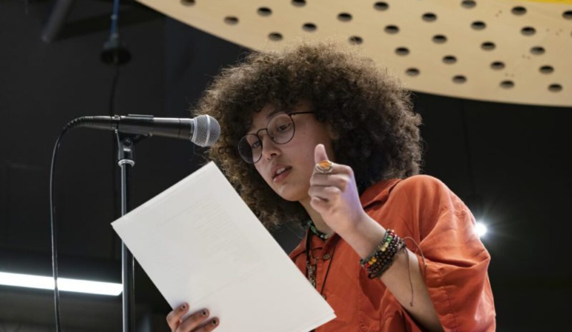 Mass-Poetry4.26.22_098-800x534